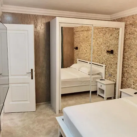Minet Deluxe Navodari Năvodari