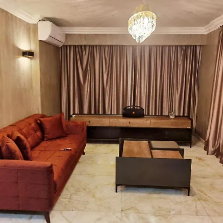 아파트 Minet Deluxe Navodari