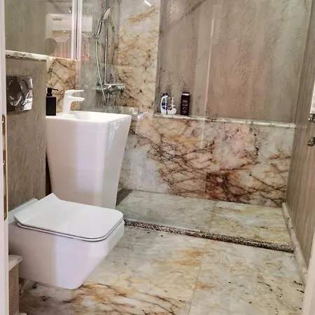 아파트 Minet Deluxe Navodari